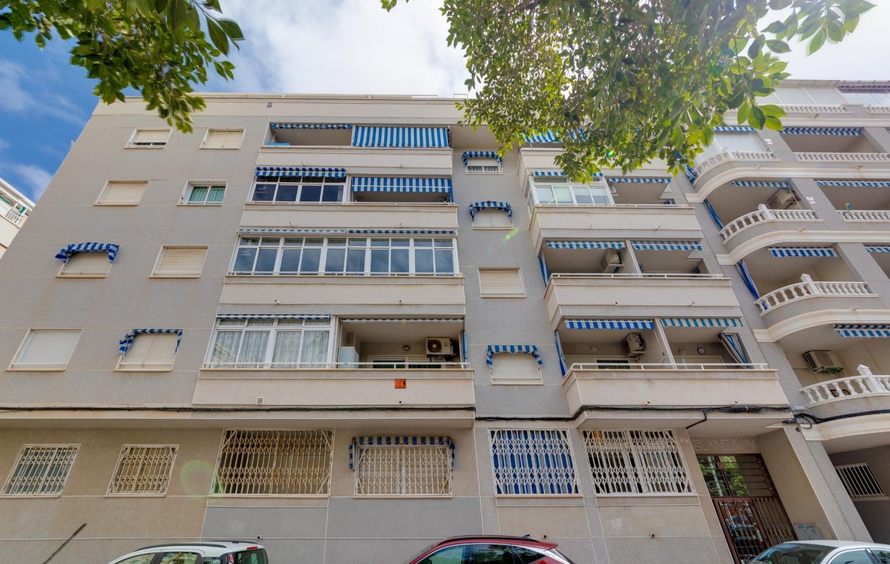Sale - Apartment - Torrevieja - Playa de los locos