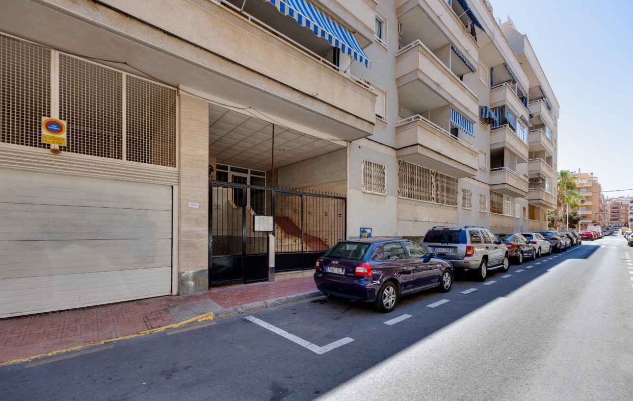 Sale - Apartment - Torrevieja - Playa de los locos