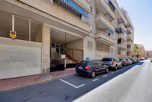 Sale - Apartment - Torrevieja - Playa de los locos