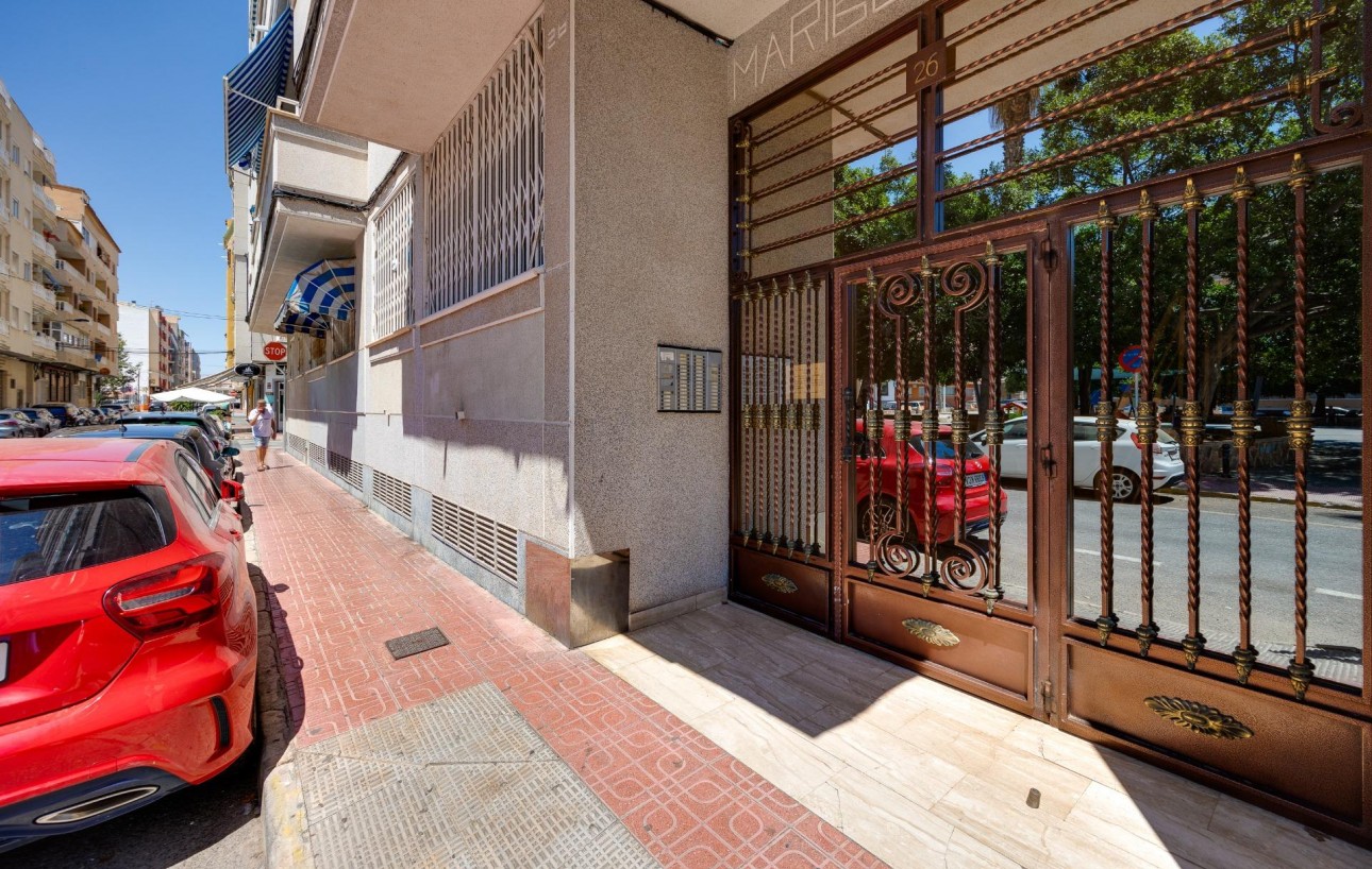 Sale - Apartment - Torrevieja - Playa de los locos