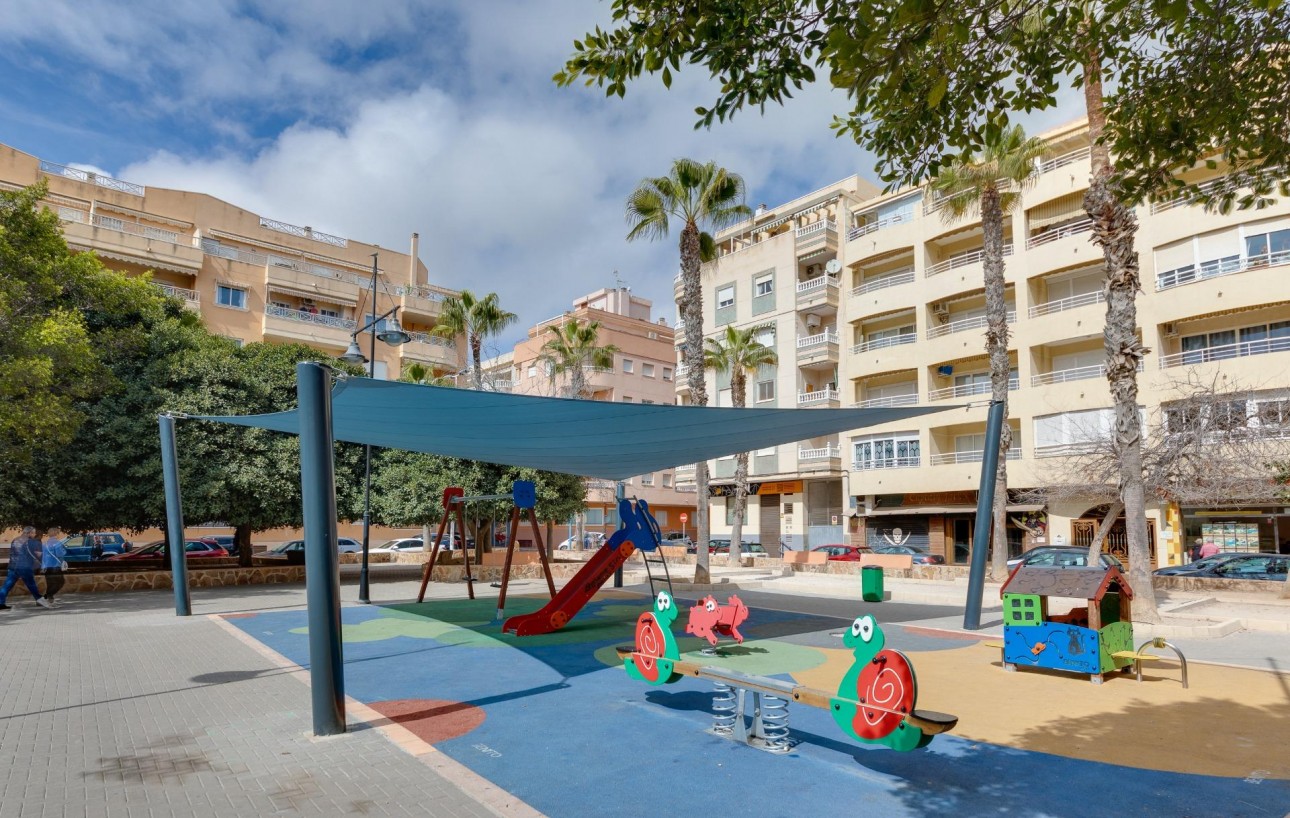Sale - Apartment - Torrevieja - Playa de los locos