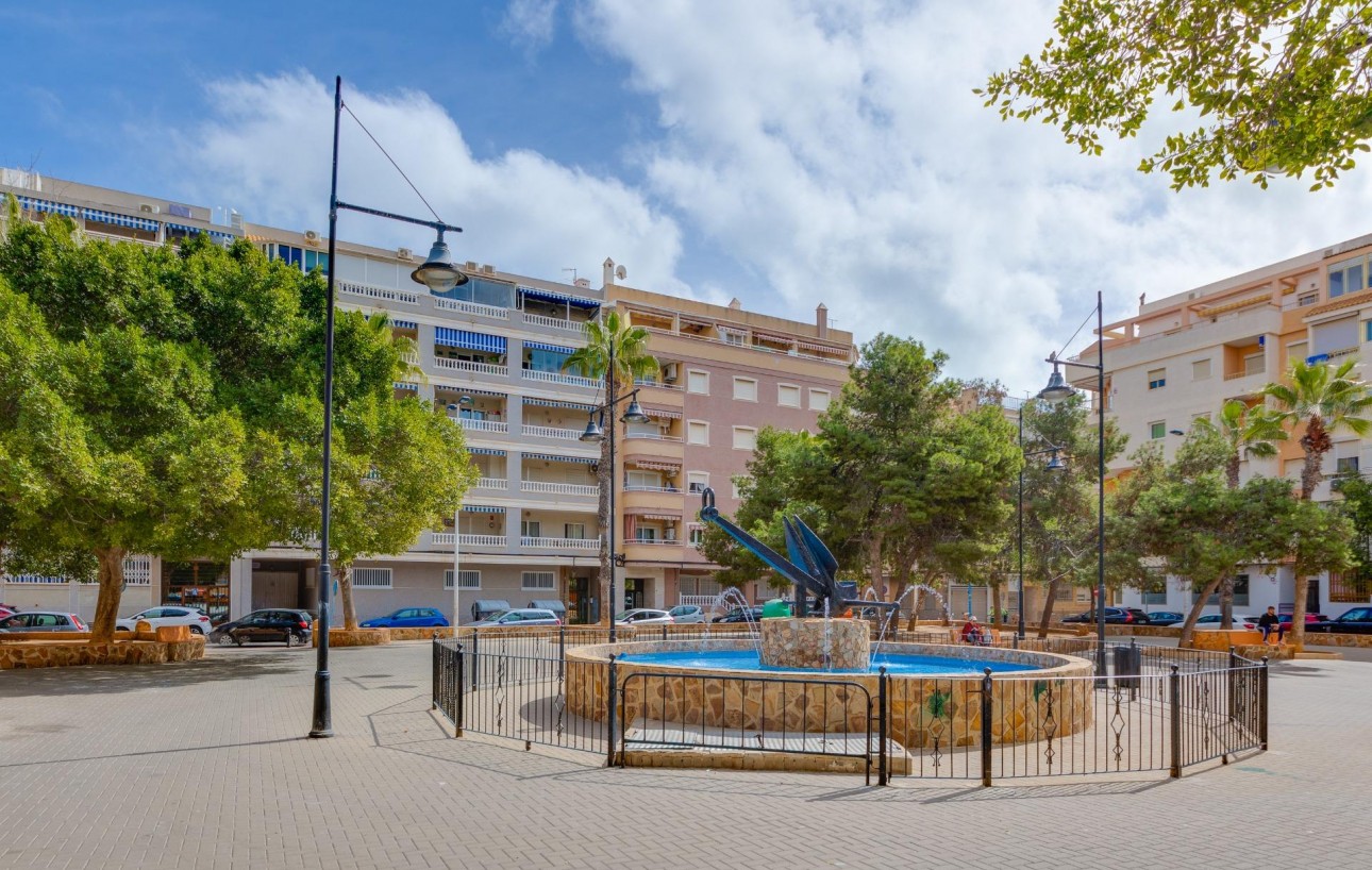Sale - Apartment - Torrevieja - Playa de los locos