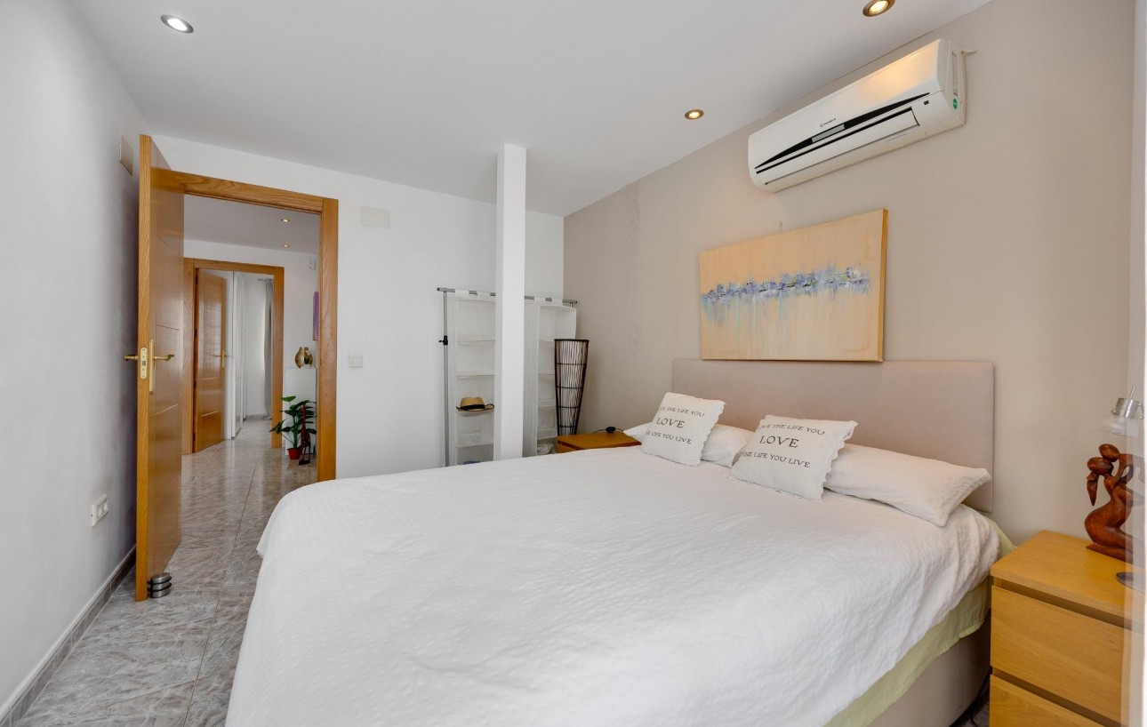 Venta - Apartamento - Torrevieja - Playa de los locos