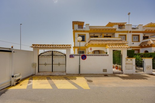 Venta - Chalet - Torrevieja - La Siesta - El Salado - Torreta