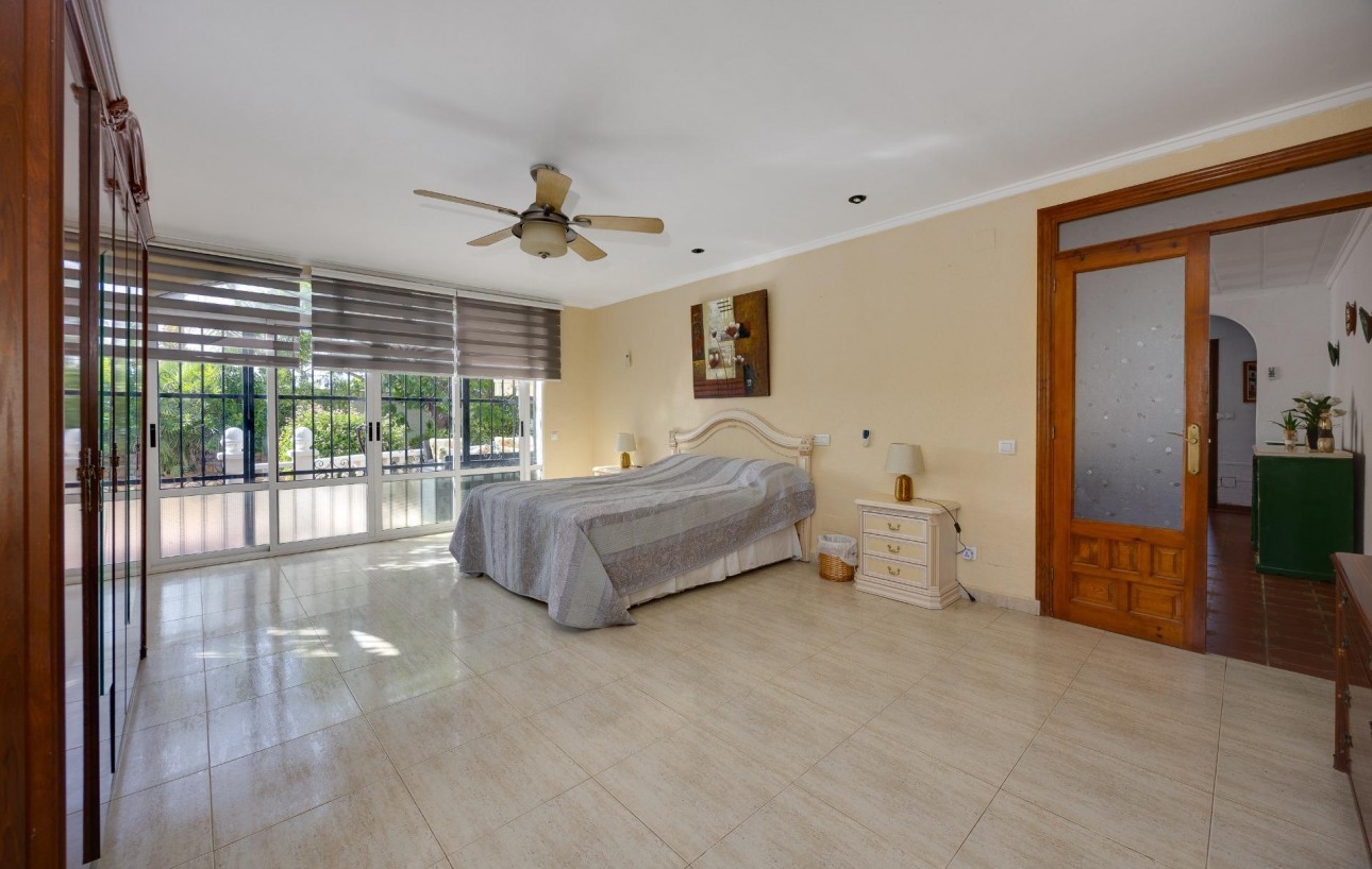 Resale - Chalet - Torrevieja - La Siesta - El Salado - Torreta