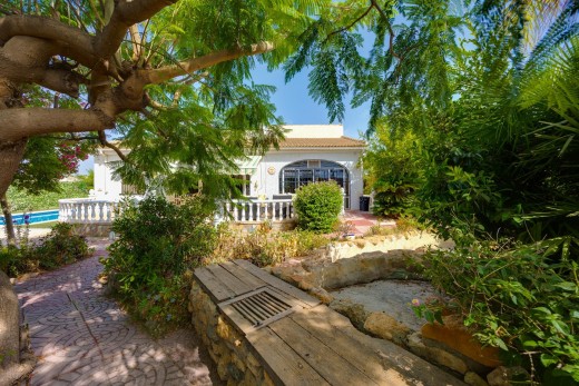 Resale - Chalet - Torrevieja - La Siesta - El Salado - Torreta