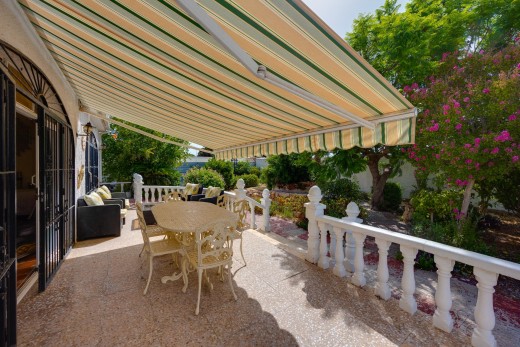 Resale - Chalet - Torrevieja - La Siesta - El Salado - Torreta