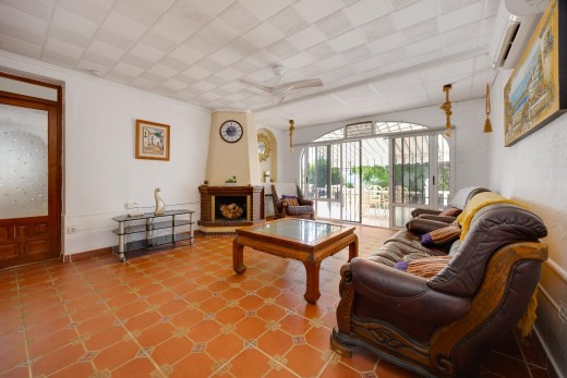 Resale - Chalet - Torrevieja - La Siesta - El Salado - Torreta