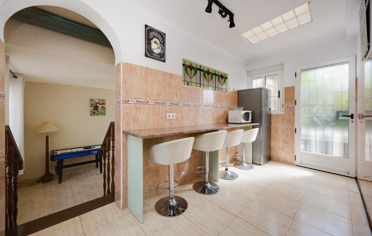 Resale - Chalet - Torrevieja - La Siesta - El Salado - Torreta