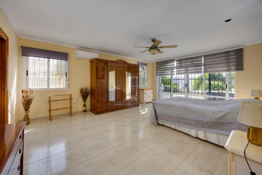 Resale - Chalet - Torrevieja - La Siesta - El Salado - Torreta
