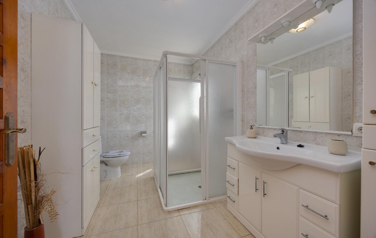 Resale - Chalet - Torrevieja - La Siesta - El Salado - Torreta