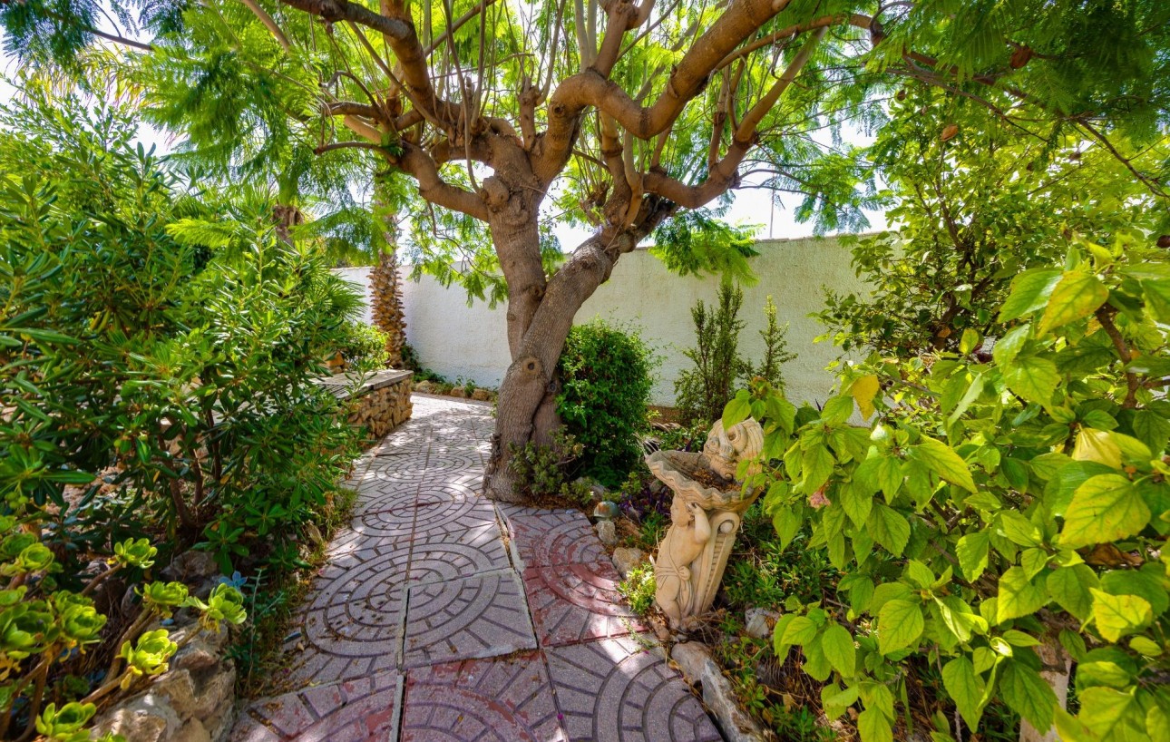 Resale - Chalet - Torrevieja - La Siesta - El Salado - Torreta