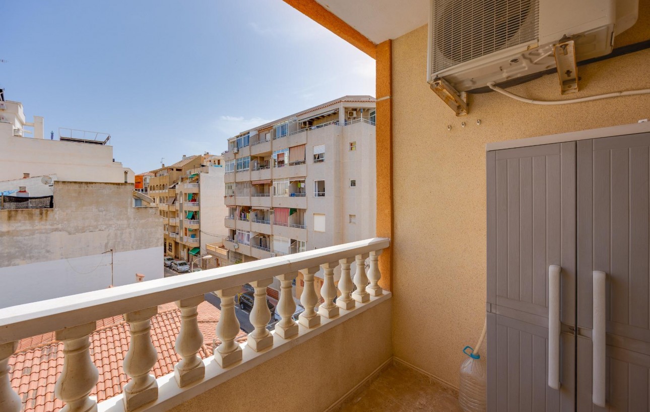 Resale - Wohnung - Torrevieja - Playa del cura