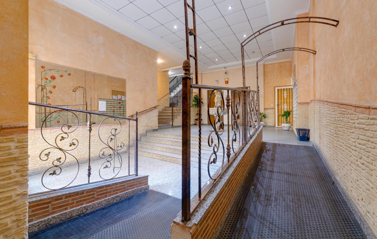 Resale - Wohnung - Torrevieja - Playa del cura