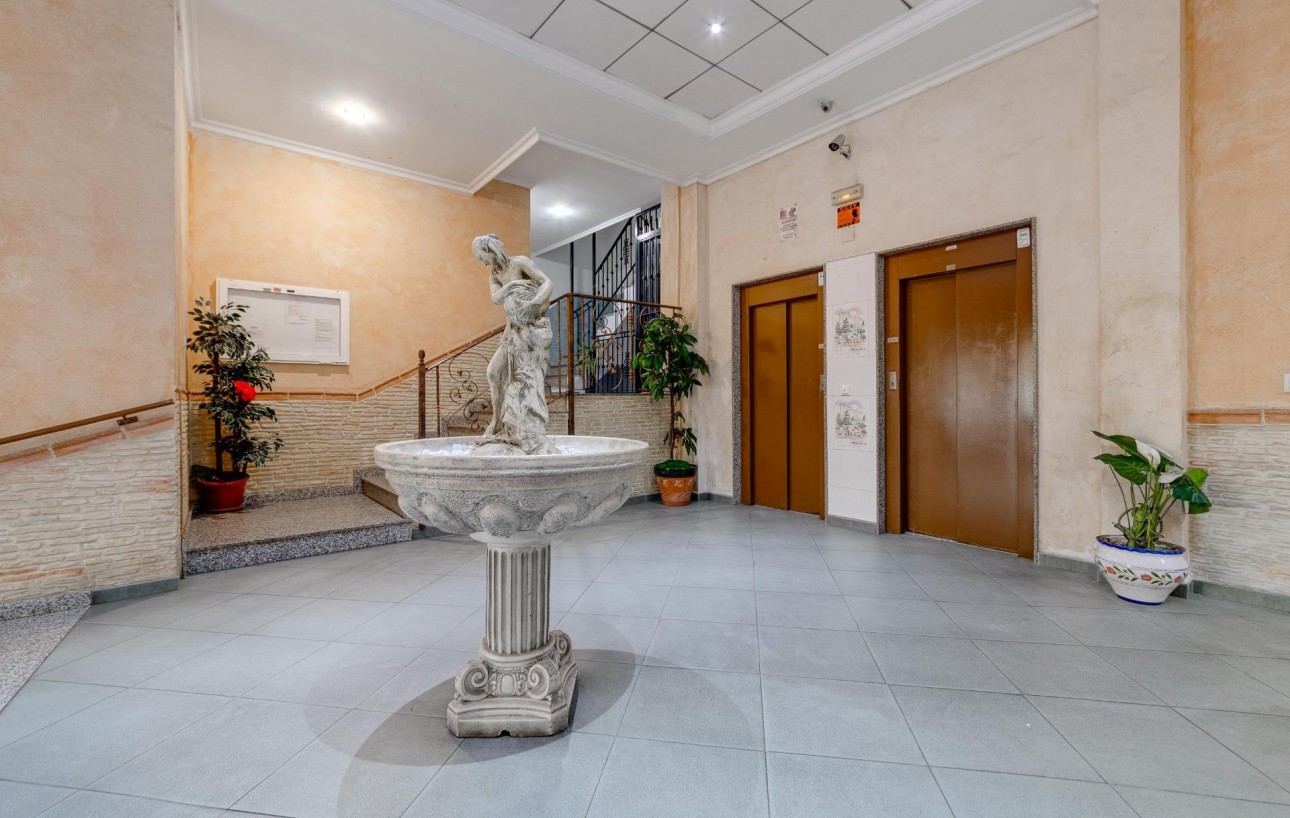 Resale - Wohnung - Torrevieja - Playa del cura
