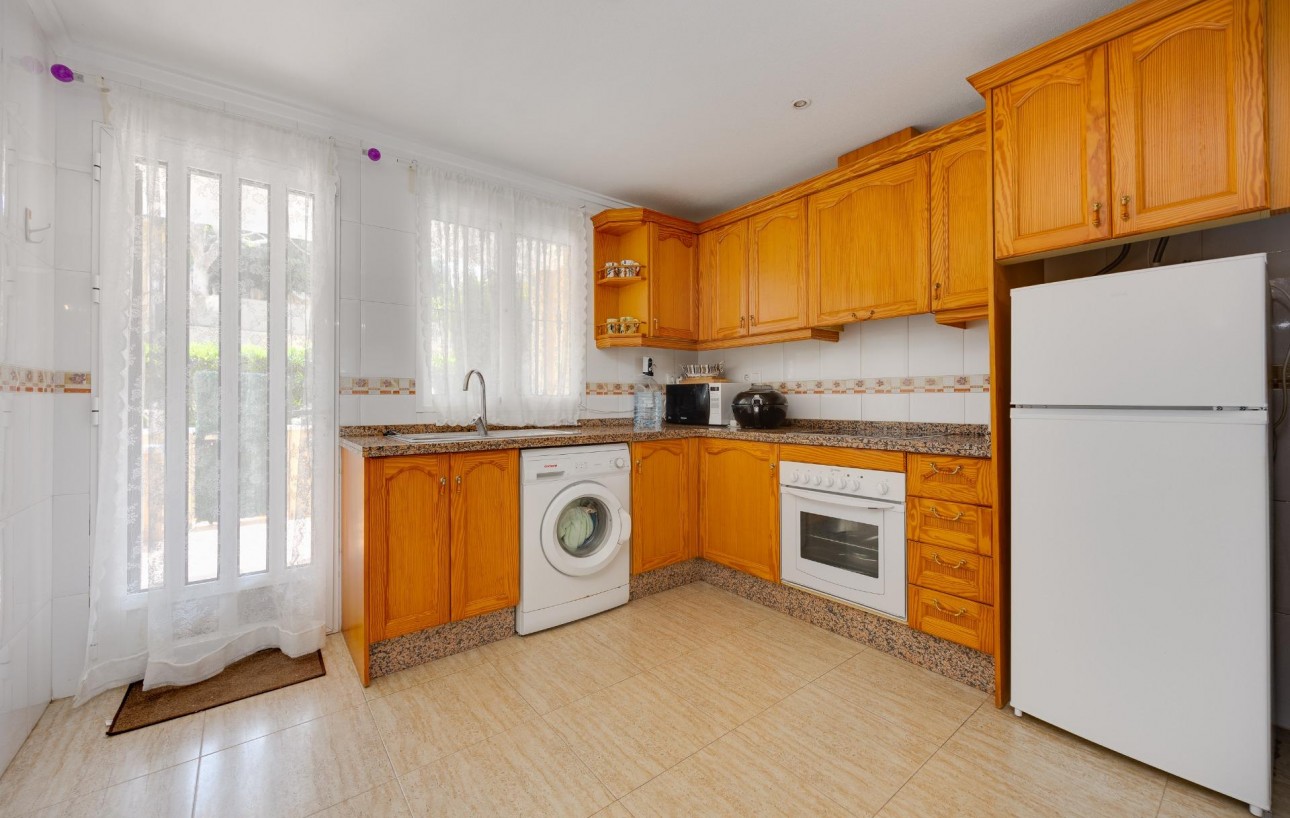 Resale - Bungalow Planta Baja - Orihuela Costa - PAU 26
