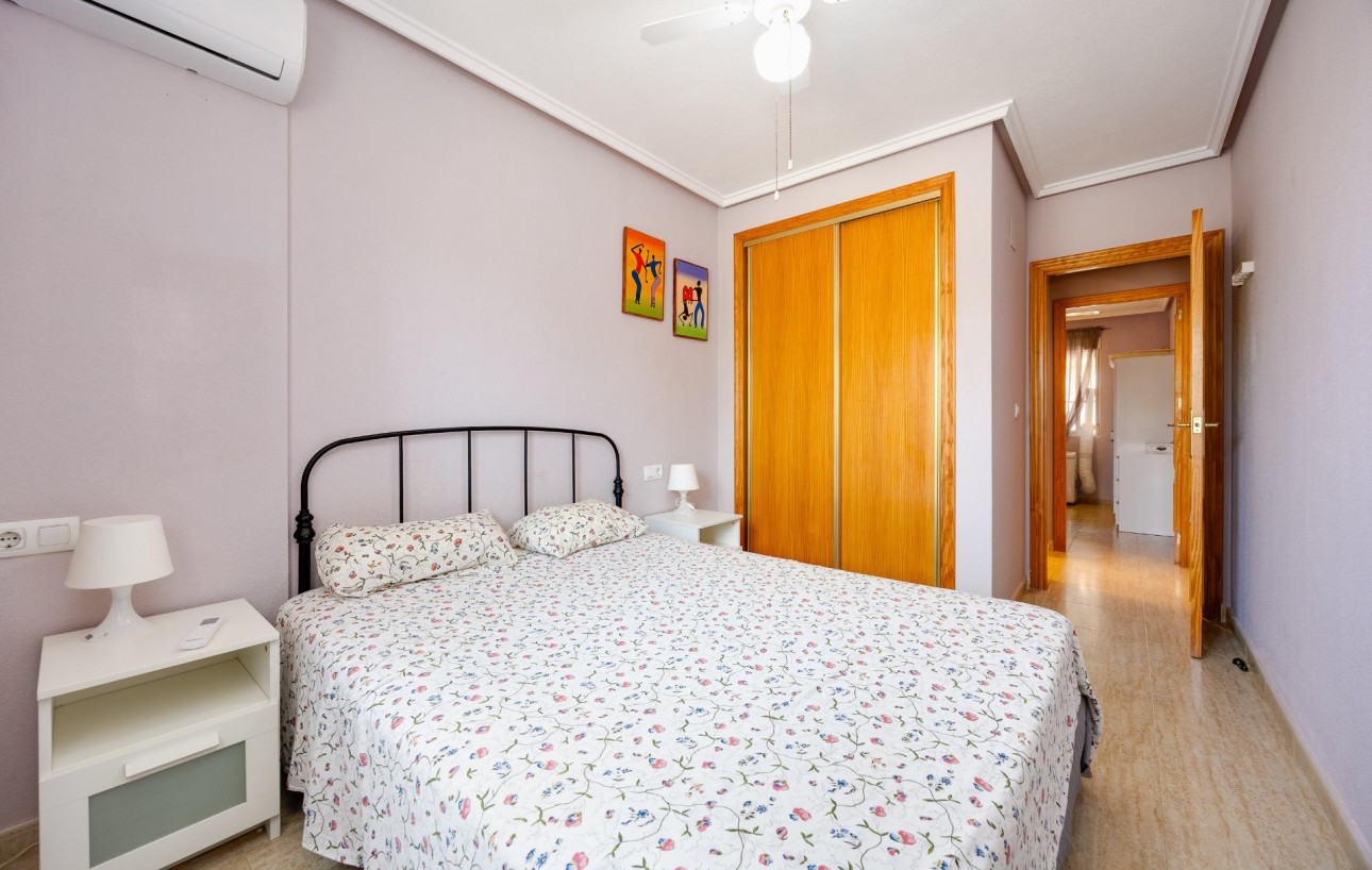 Resale - Bungalow Planta Baja - Orihuela Costa - PAU 26