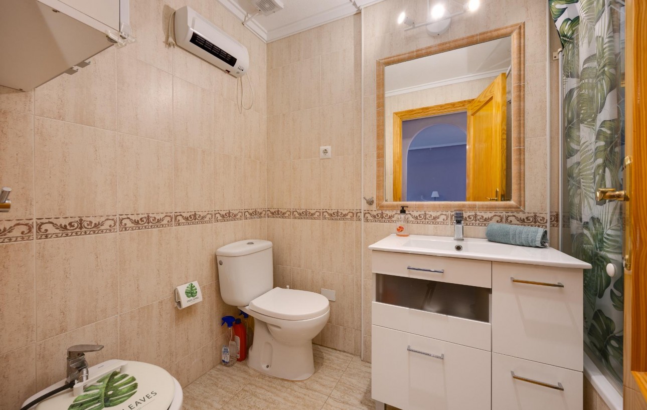 Resale - Bungalow Planta Baja - Orihuela Costa - PAU 26