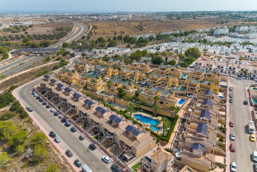 Resale - Bungalow Planta Baja - Orihuela Costa - PAU 26