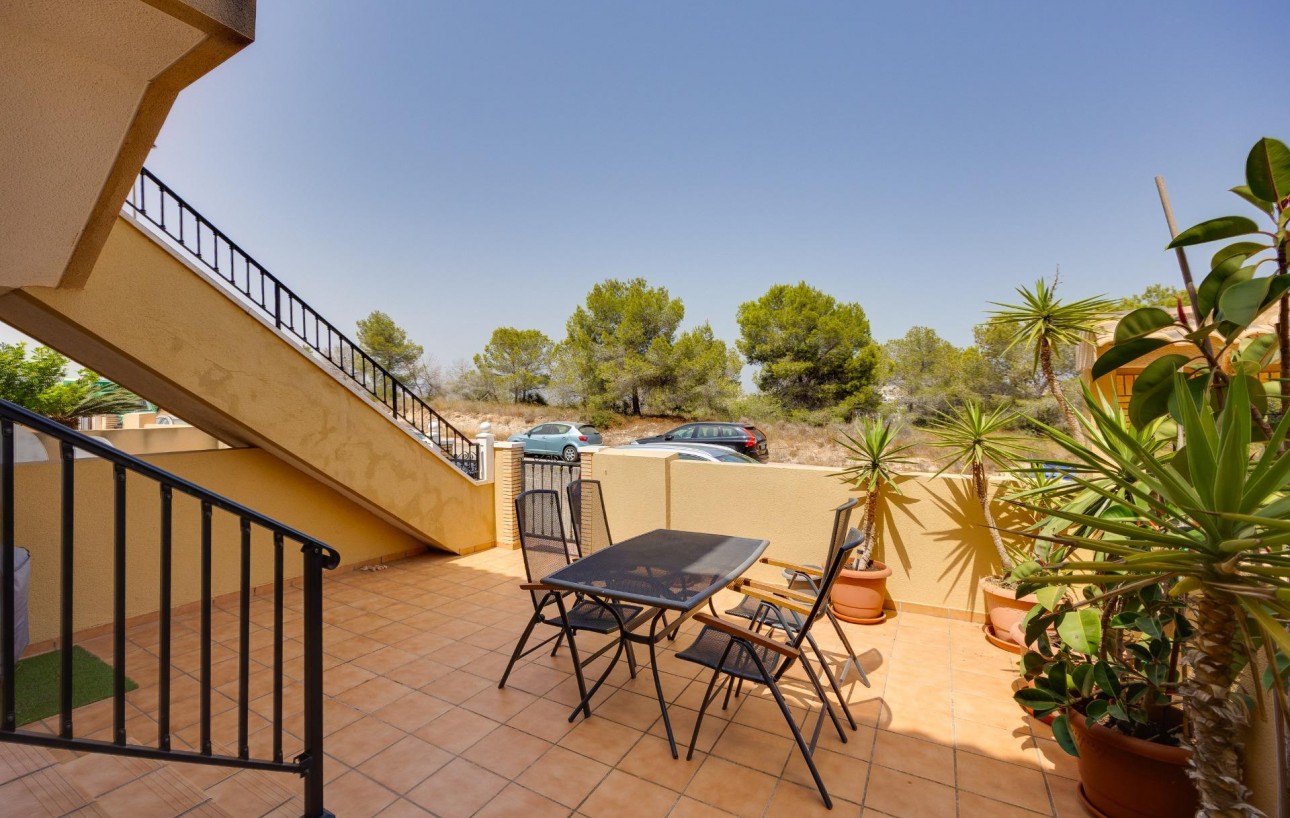 Resale - Bungalow Planta Baja - Orihuela Costa - PAU 26
