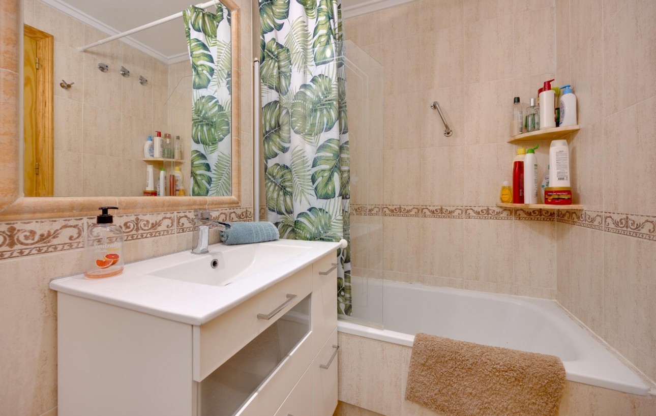 Resale - Bungalow Planta Baja - Orihuela Costa - PAU 26