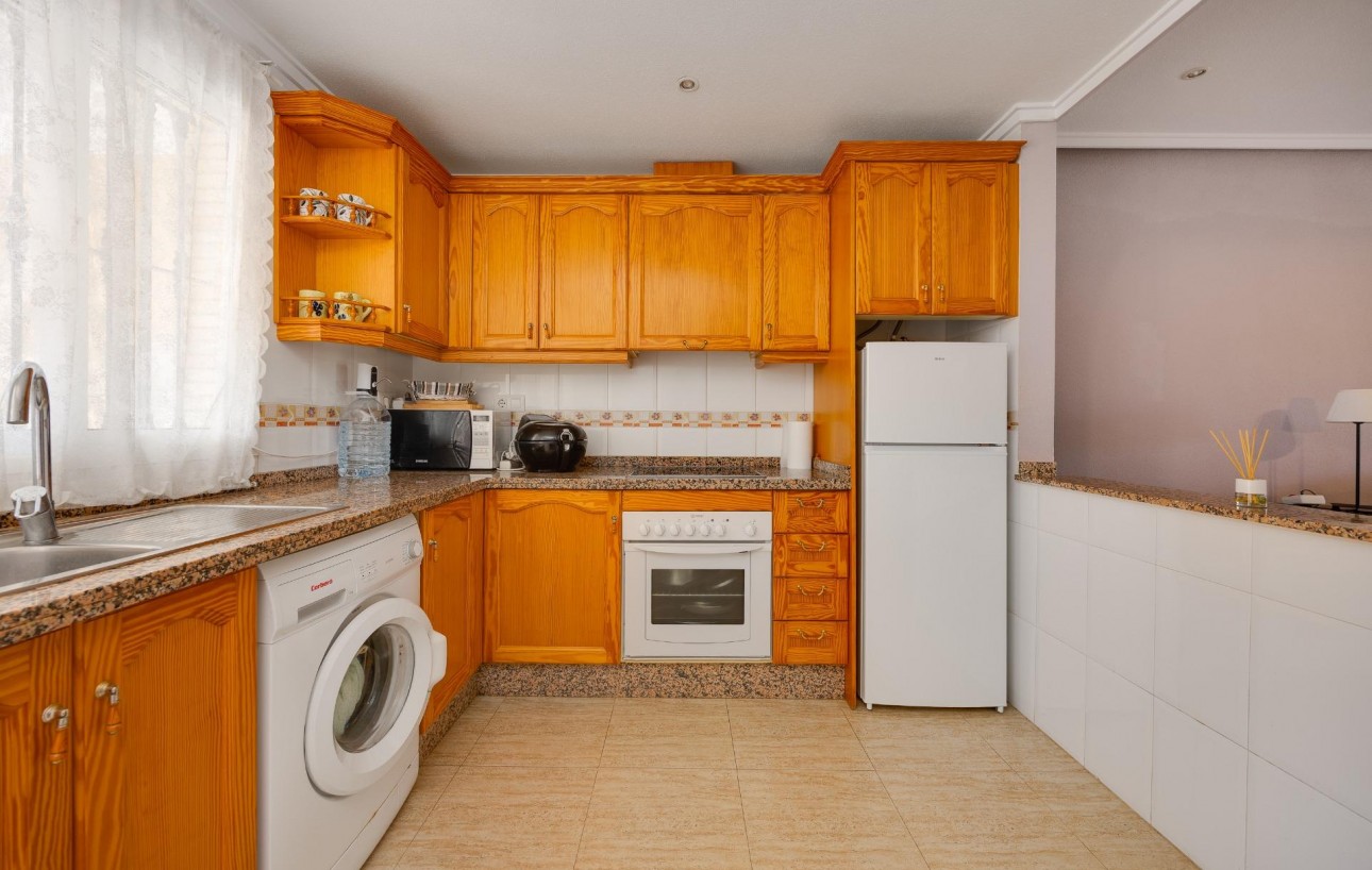 Resale - Bungalow Planta Baja - Orihuela Costa - PAU 26
