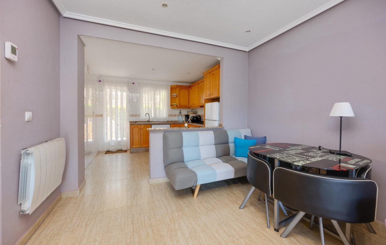 Resale - Bungalow Planta Baja - Orihuela Costa - PAU 26