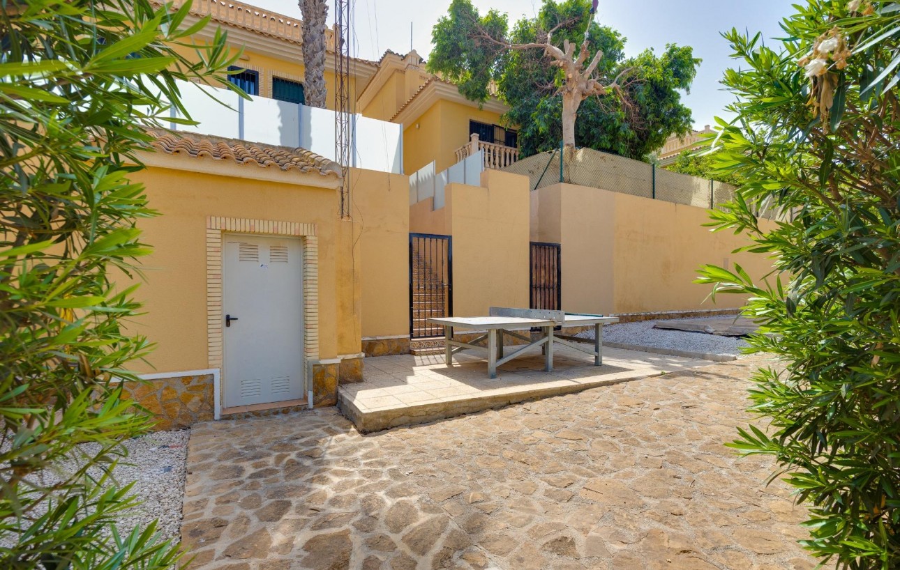 Resale - Bungalow Planta Baja - Orihuela Costa - PAU 26