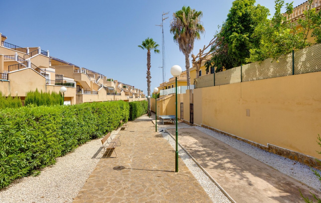 Resale - Bungalow Planta Baja - Orihuela Costa - PAU 26