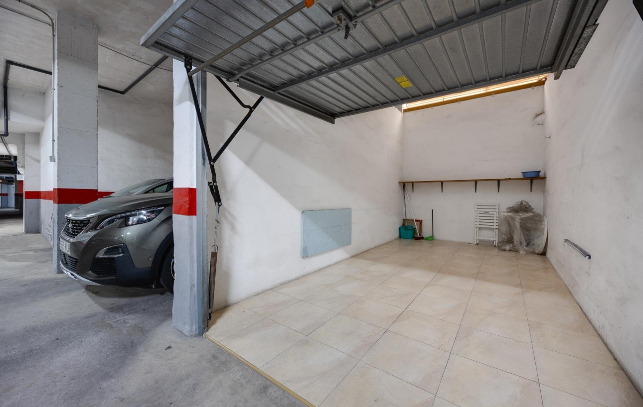 Revente - Garage - Torrevieja - Playa del cura