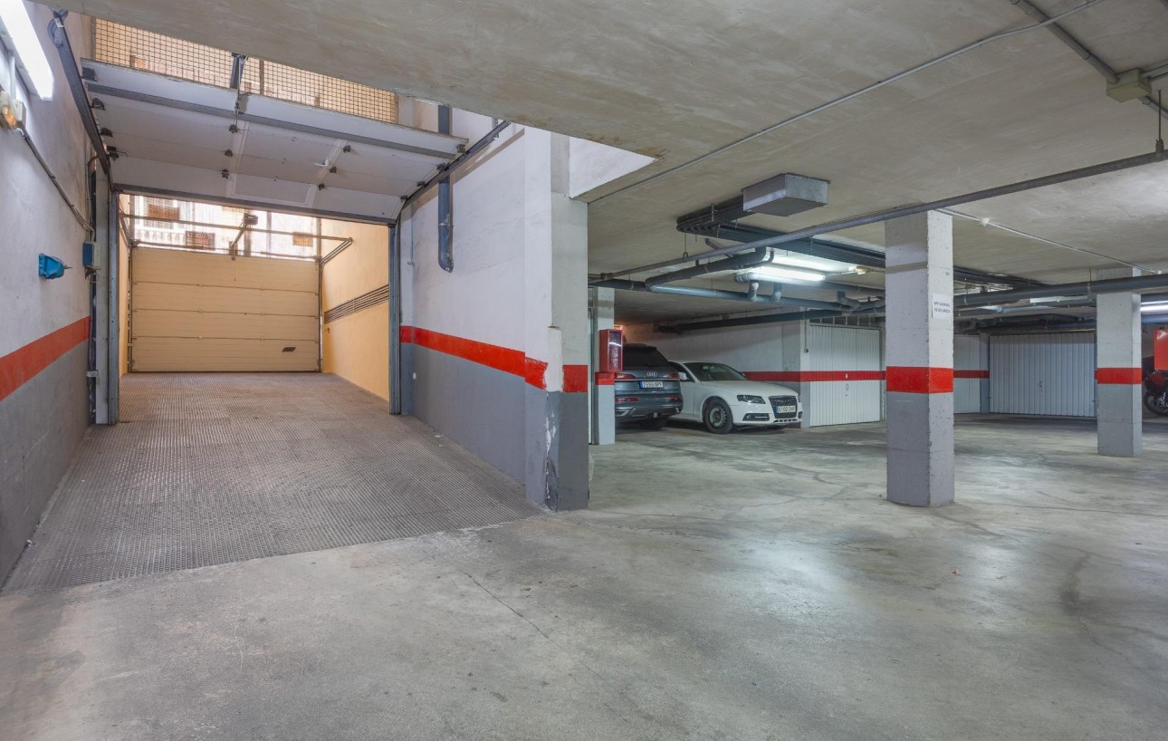 Revente - Garage - Torrevieja - Playa del cura