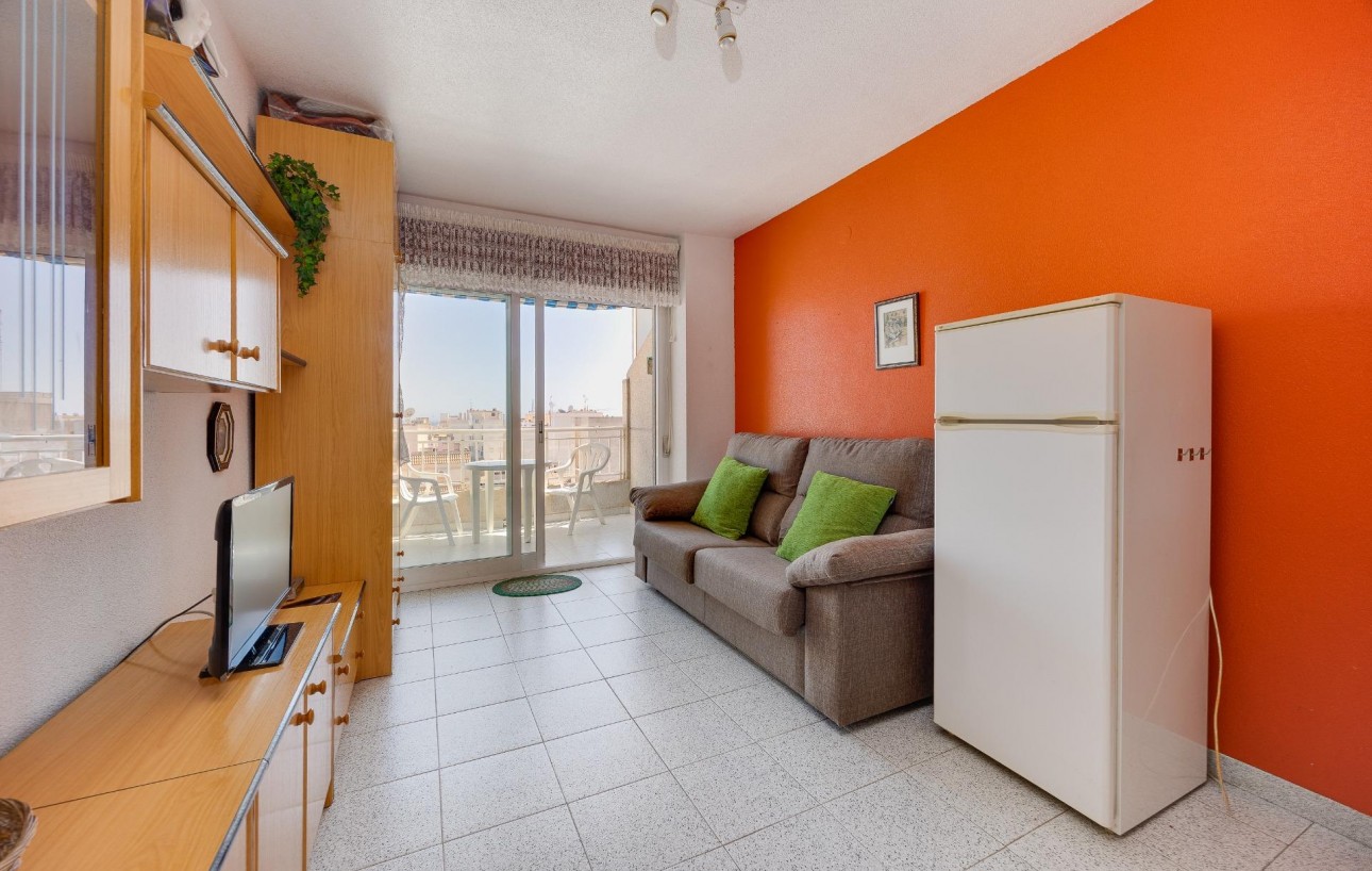 Resale - Studie - Torrevieja - Centro
