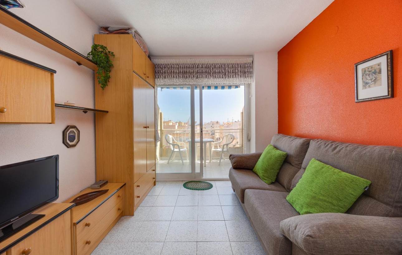 Resale - Studie - Torrevieja - Centro