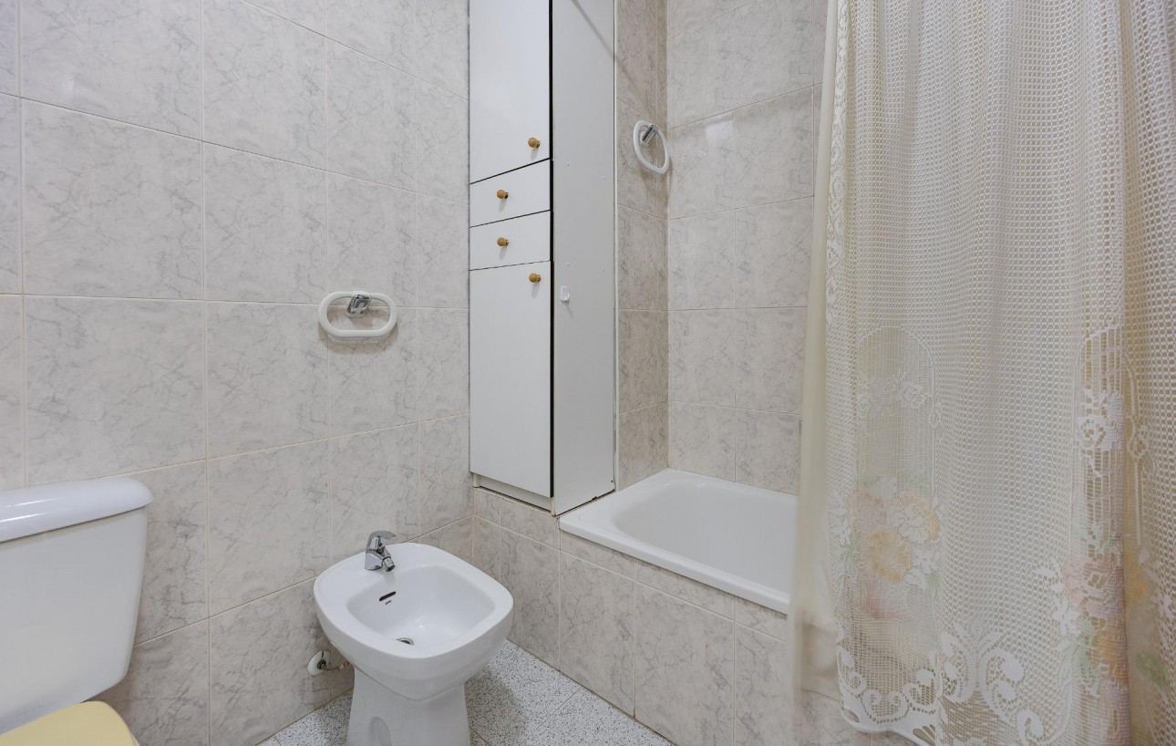 Resale - Studie - Torrevieja - Centro