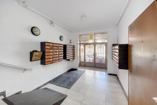 Resale - Studie - Torrevieja - Centro
