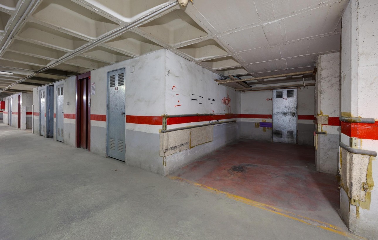 Resale - Garage - Torrevieja - Playa del cura