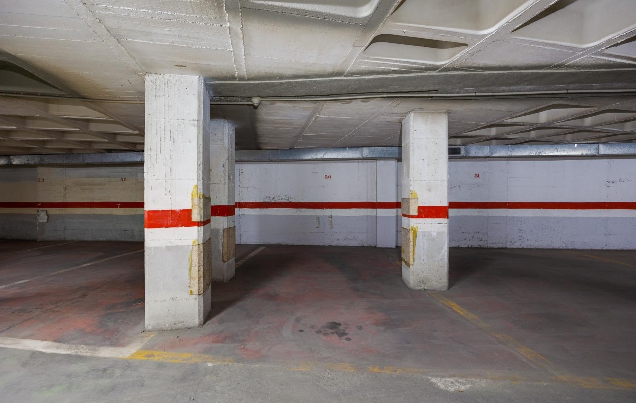 Resale - Garage - Torrevieja - Playa del cura