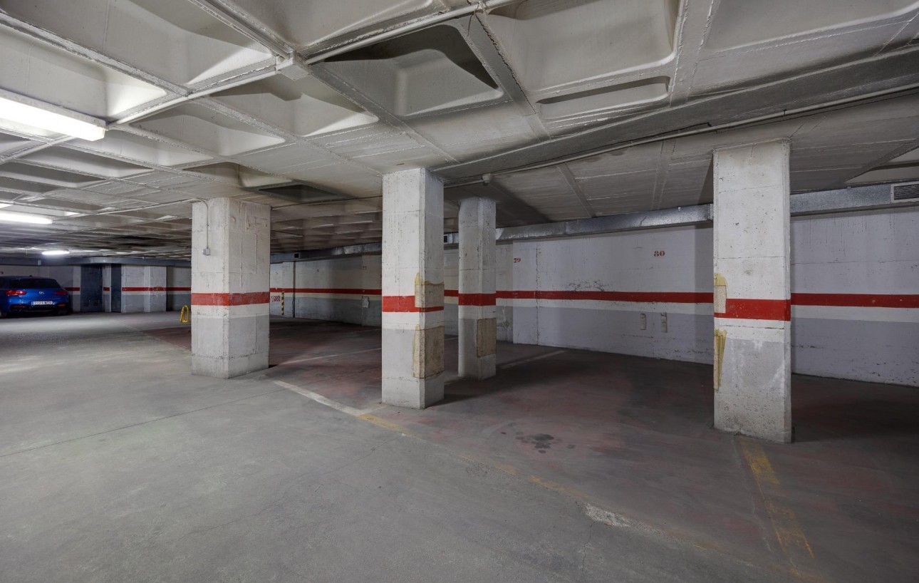 Resale - Garage - Torrevieja - Playa del cura