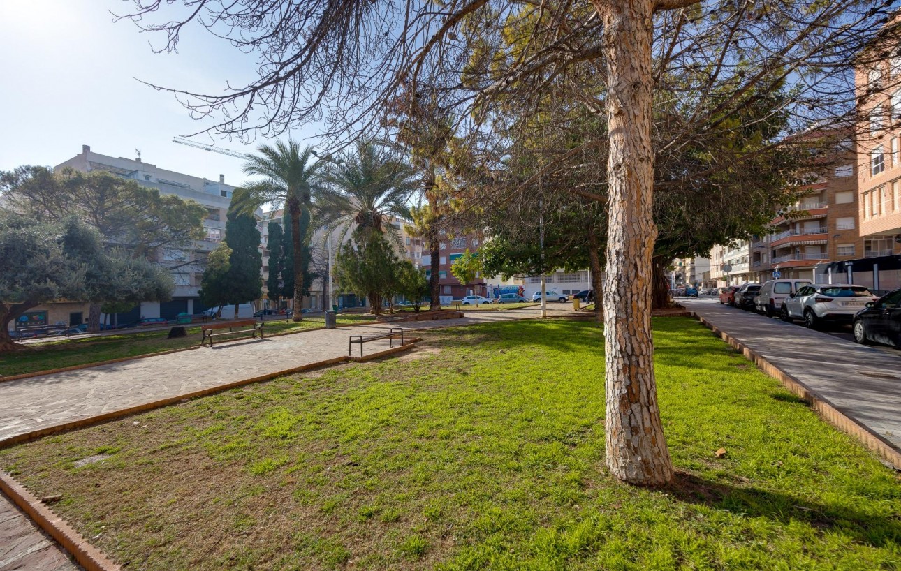 Resale - Garage - Torrevieja - Playa del cura