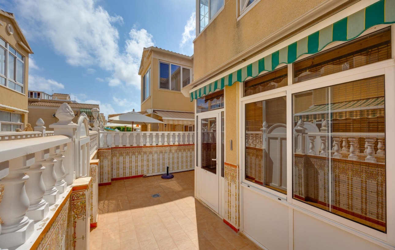 Resale - Bungalow Planta Baja - Torrevieja - Centro