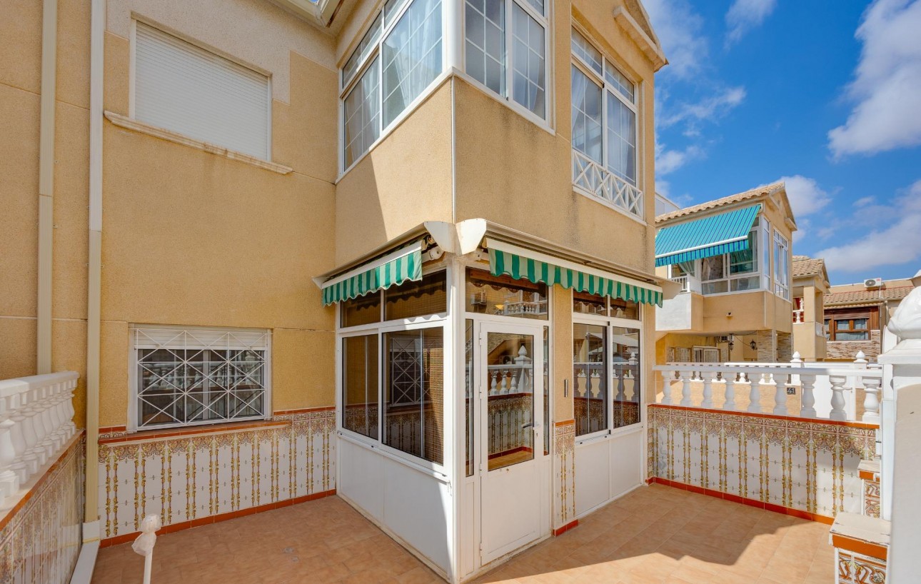 Resale - Bungalow Planta Baja - Torrevieja - Centro