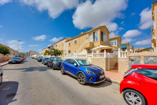 Resale - Bungalow Planta Baja - Torrevieja - Centro
