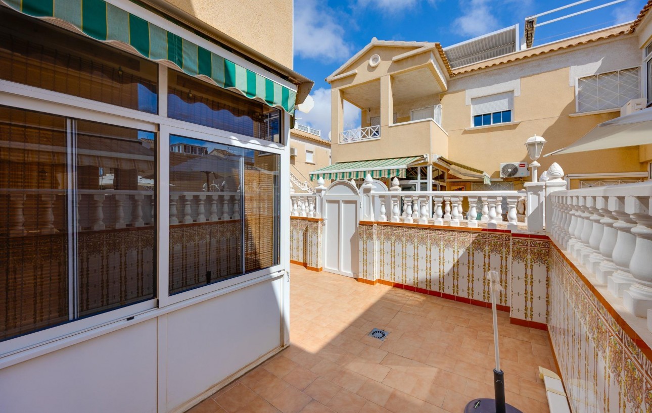 Resale - Bungalow Planta Baja - Torrevieja - Centro