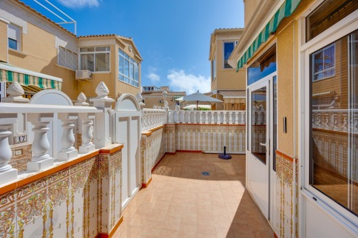 Resale - Bungalow Planta Baja - Torrevieja - Centro