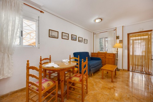 Resale - Bungalow Planta Baja - Torrevieja - Centro