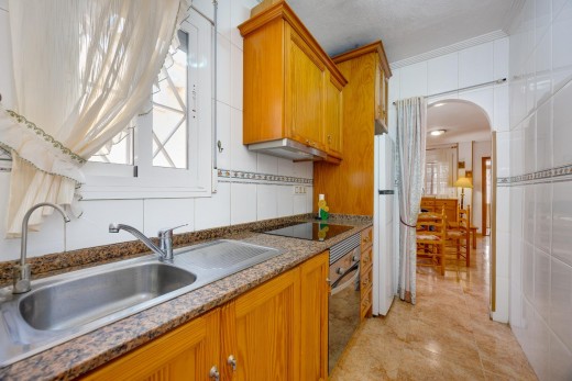 Resale - Bungalow Planta Baja - Torrevieja - Centro