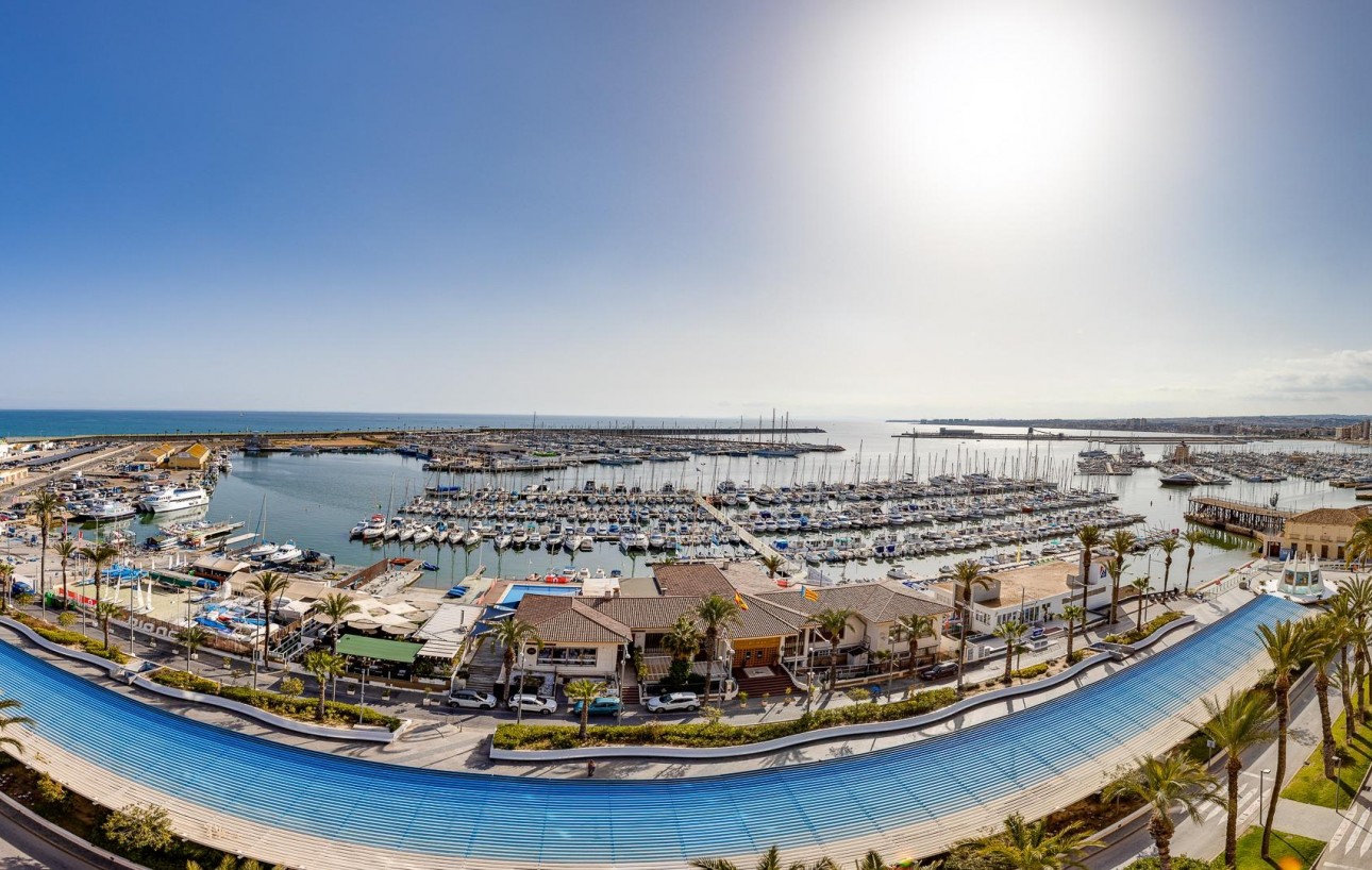 Resale - Bungalow Planta Baja - Torrevieja - Centro