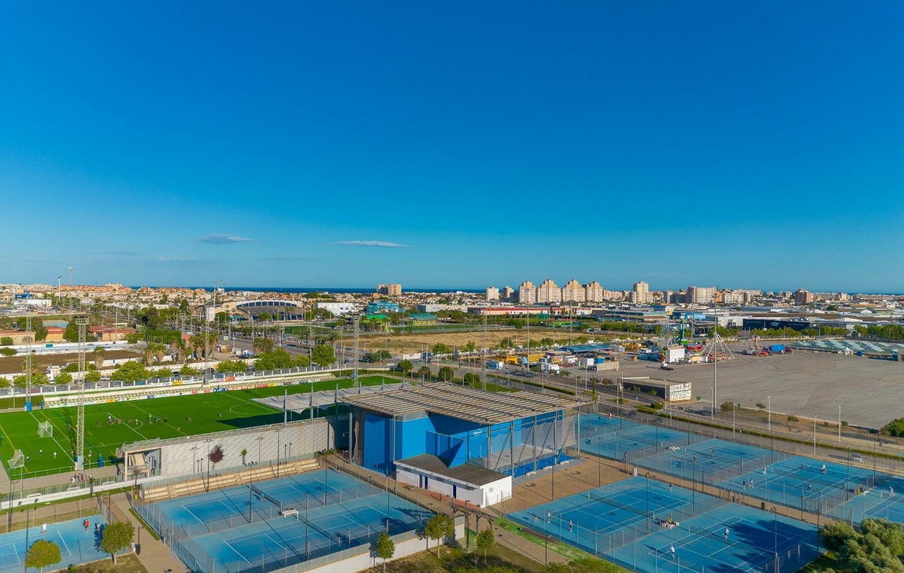 Resale - Bungalow Planta Baja - Torrevieja - Centro