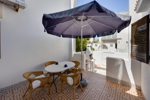 Resale - Chalet - Torrevieja - Calas blanca