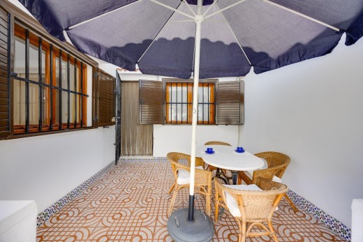 Resale - Chalet - Torrevieja - Calas blanca